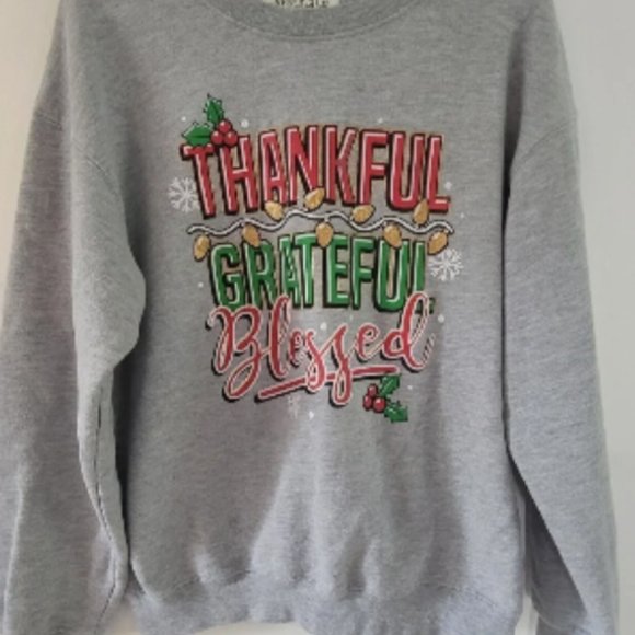 NWT Christmas Wound Up Gray Sweatshirt "Thankful, Grateful, Blessed" - Picture 2 of 3